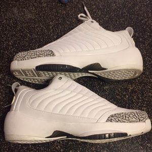 Air Jordan XIX Lows